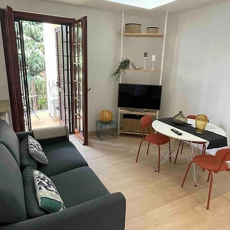 Grazioso Appartamento In Condominio Nel Verde บุชชินาสโก ภายนอก รูปภาพ
