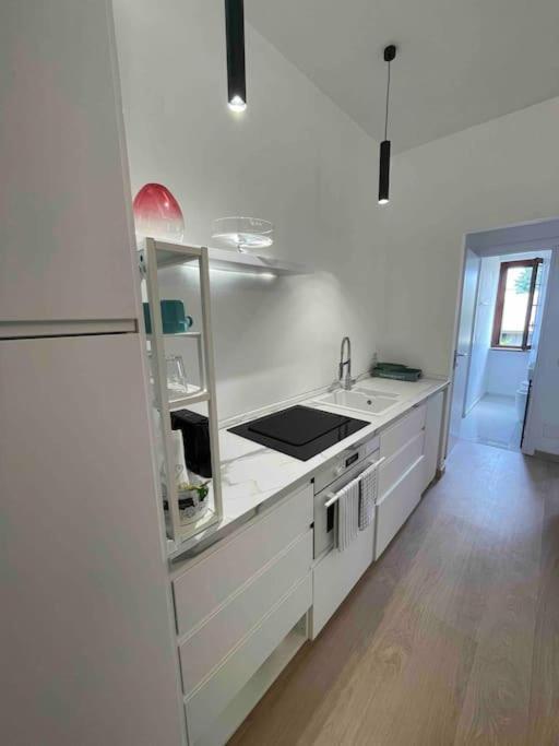 Grazioso Appartamento In Condominio Nel Verde บุชชินาสโก ภายนอก รูปภาพ