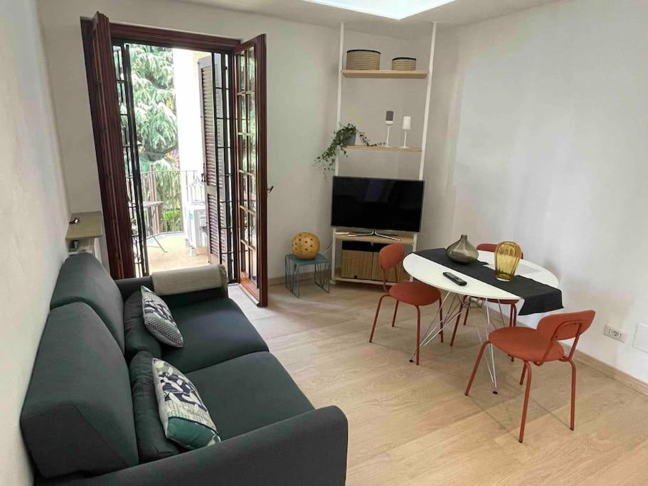 Grazioso Appartamento In Condominio Nel Verde บุชชินาสโก ภายนอก รูปภาพ